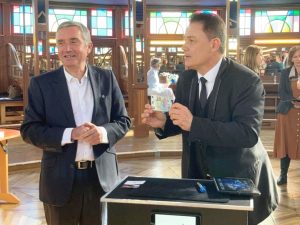 Martial - Magicien Close-up